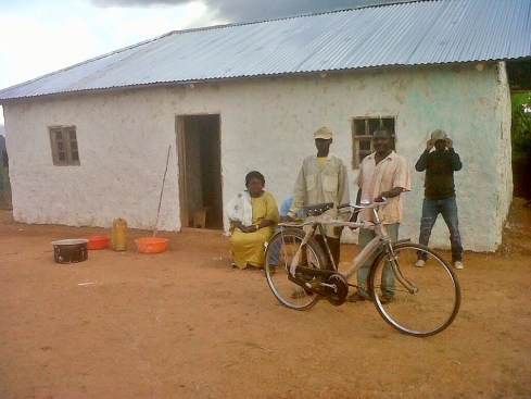 New bicycle for the Kolondo Health Centre