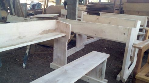 img-20160908-wa001-butembo-school-desks