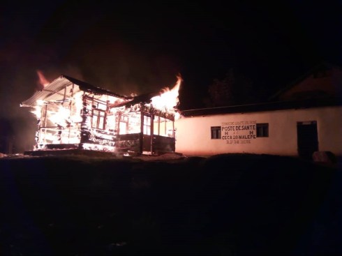 Ebola centre on fire